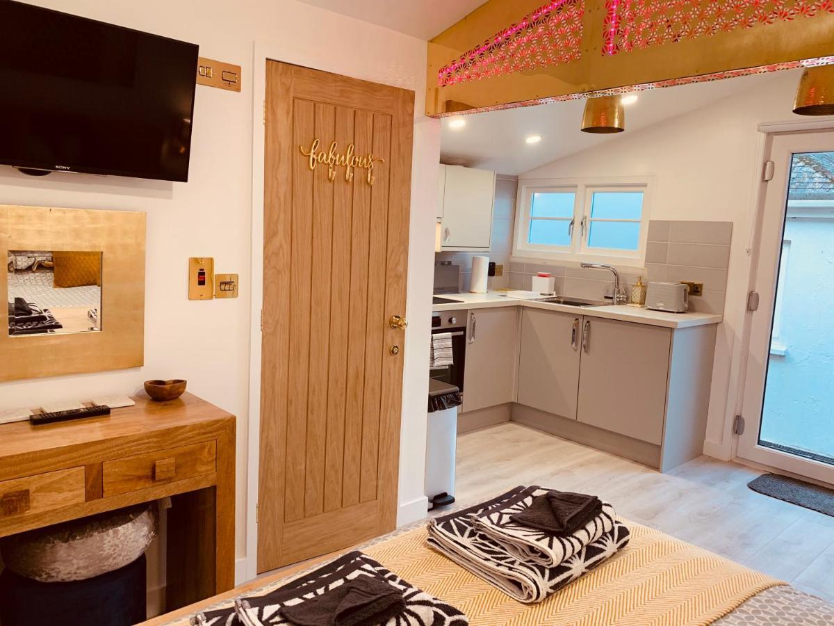 Shine Chalet - Unique & Comfortable Accommodation Redruth Exteriér fotografie
